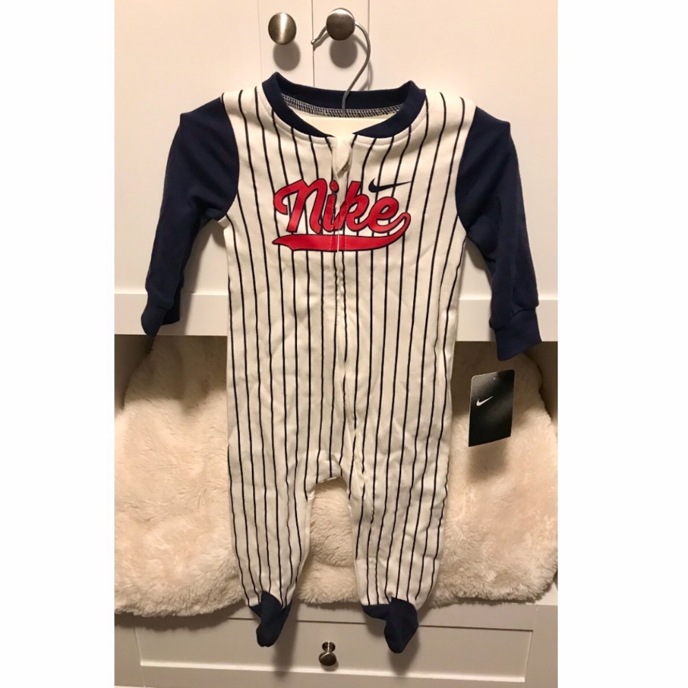 Nike Baby Onesie Size 6M 6 months Romper